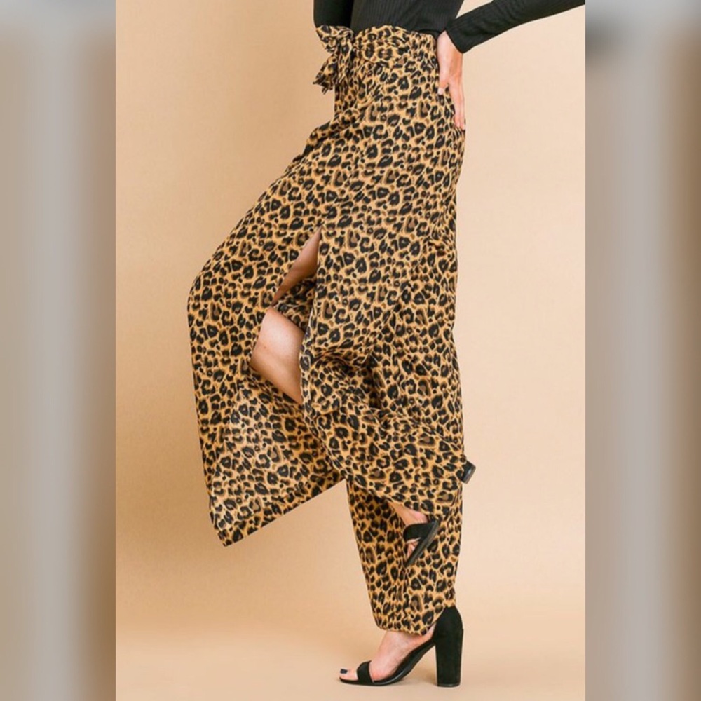 <LAST>High Waist Leopard Wide Leg Front Tie Pants - Picture 2 of 8